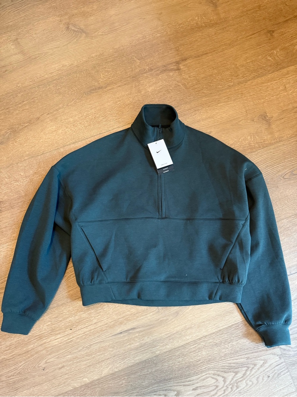 *NWT* Nike Women's 24.7 ImpossiblySoft Oversized 1/2 Zip Sweatshirt